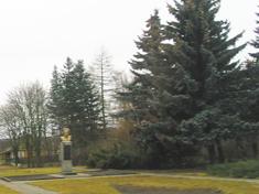 Сквер. памятник Урбановичу